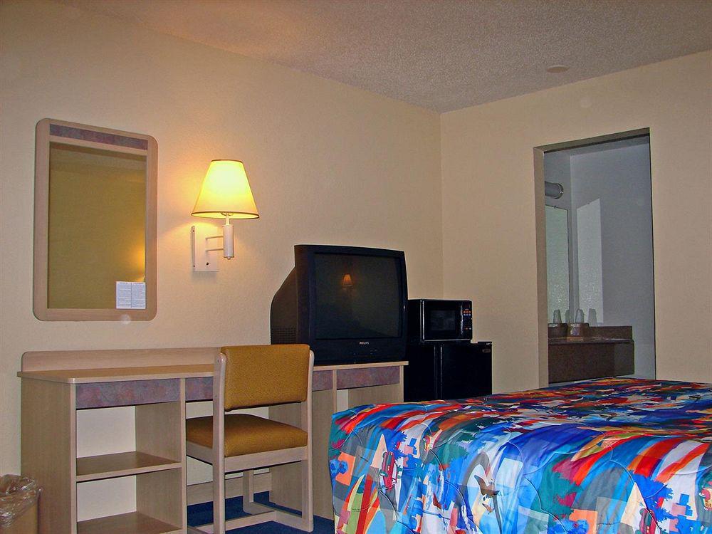 Motel 6-Lancaster, Tx - Desoto - Ланкастер Экстерьер фото